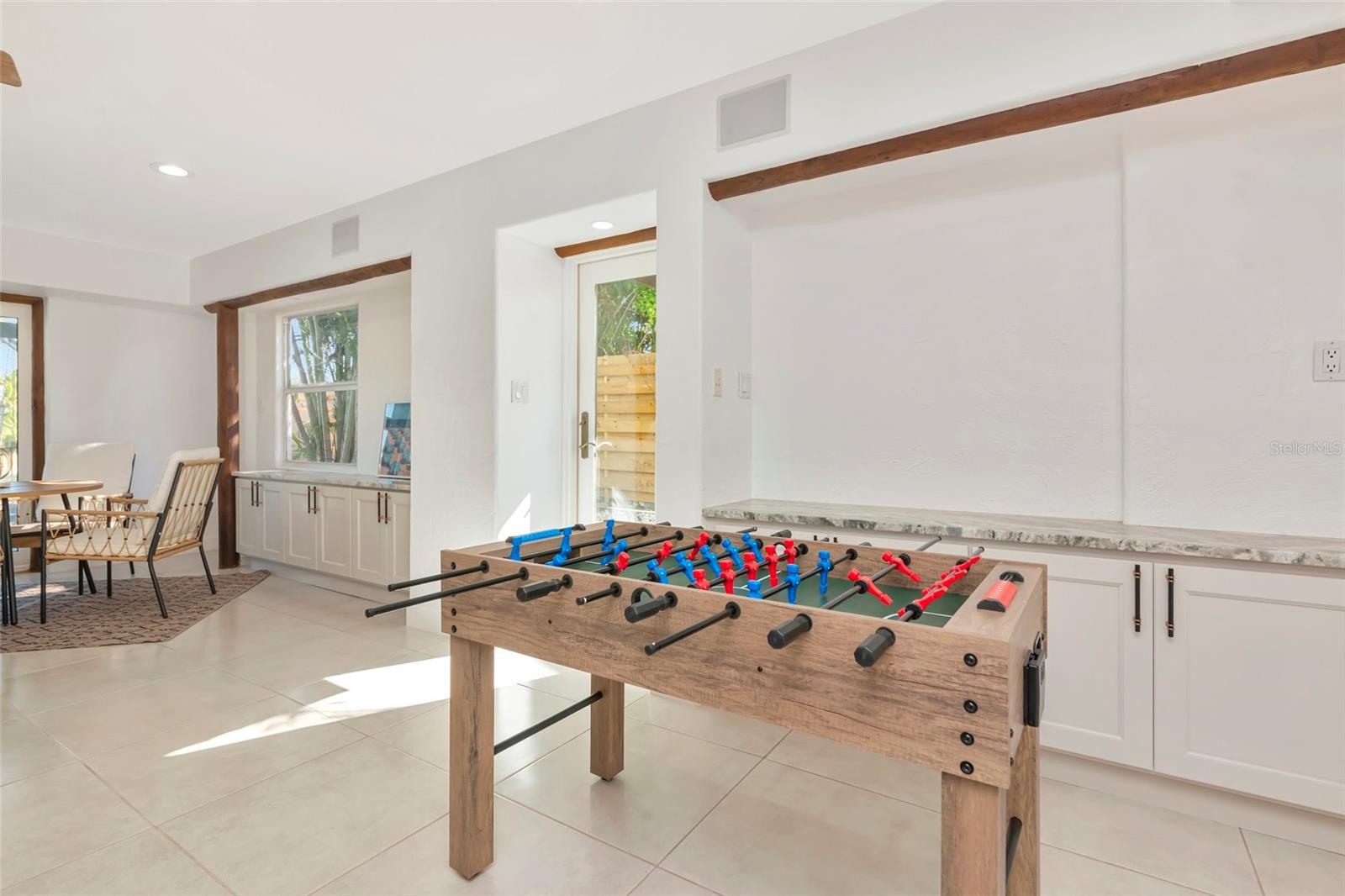 681 AVENIDA DE MAYO, SARASOTA, FL — photo 25
