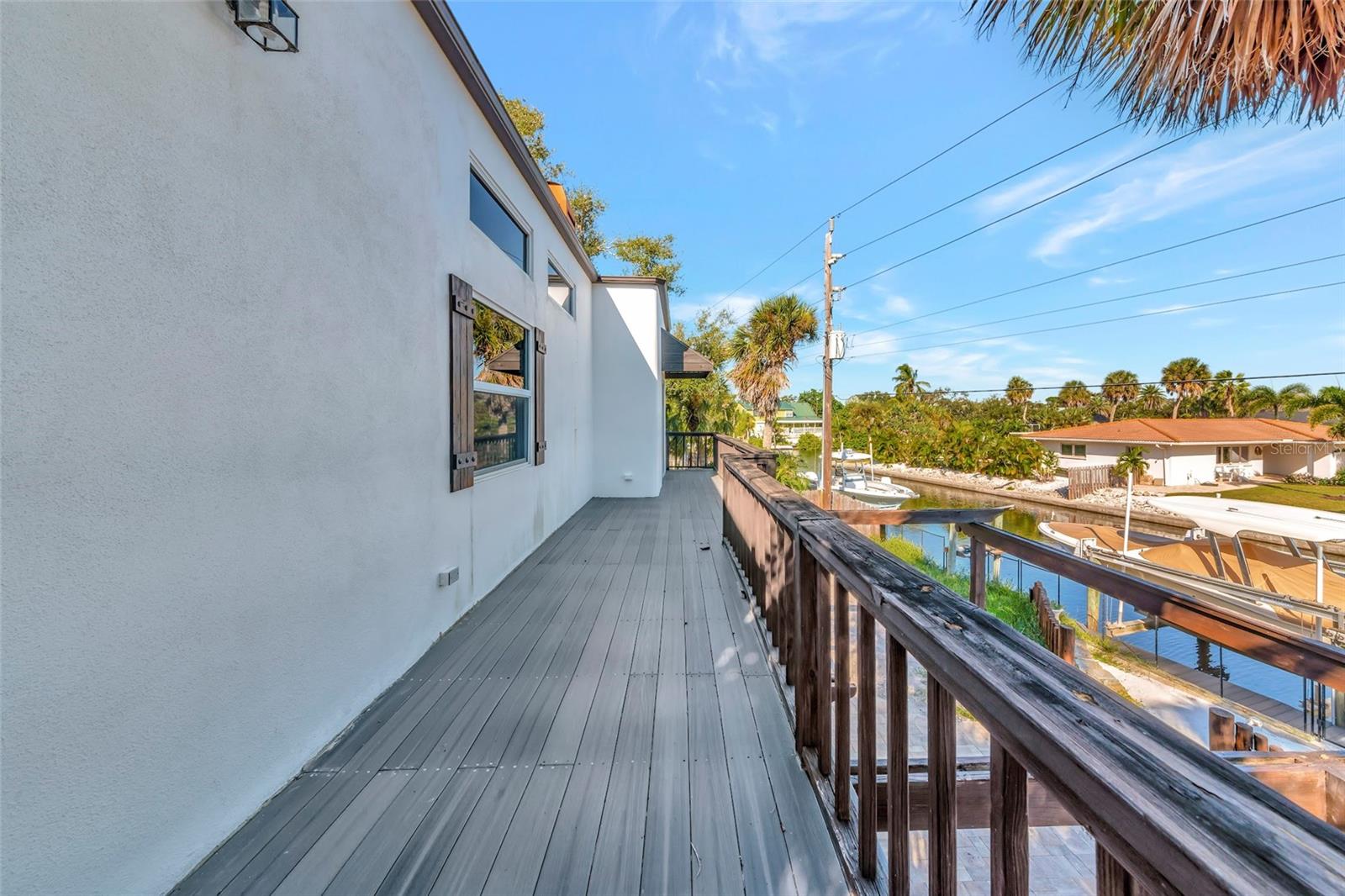 681 AVENIDA DE MAYO, SARASOTA, FL — photo 32