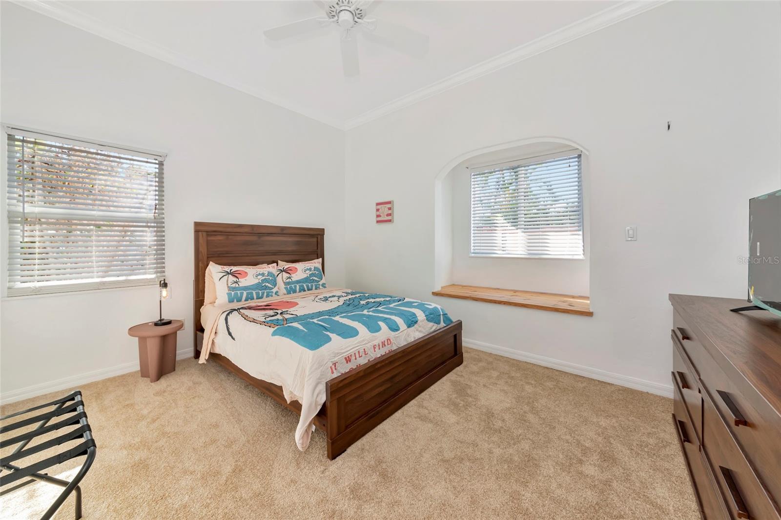 681 AVENIDA DE MAYO, SARASOTA, FL — photo 41