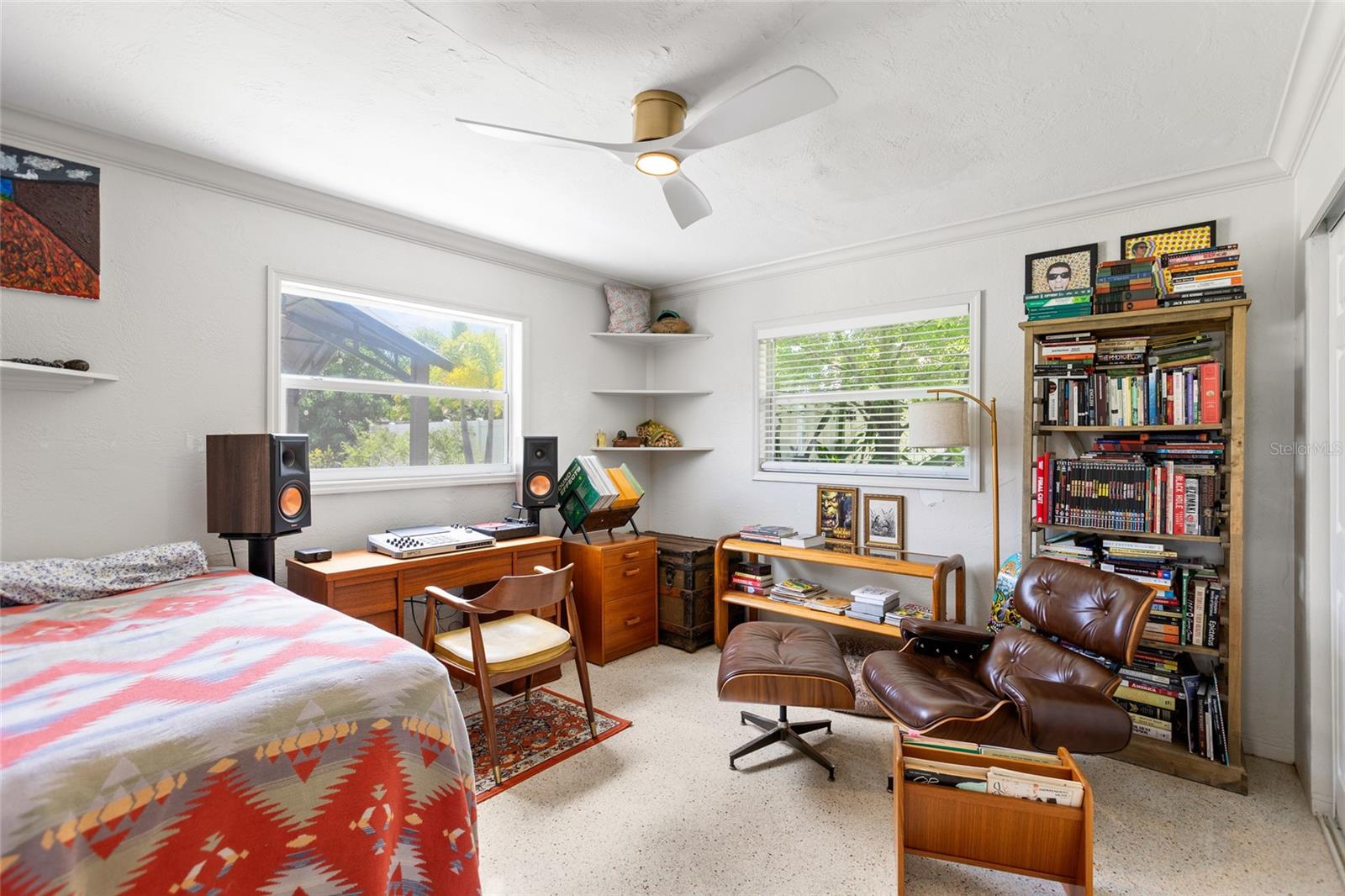 1124 40TH AVE NE, ST PETERSBURG, FL — photo 29