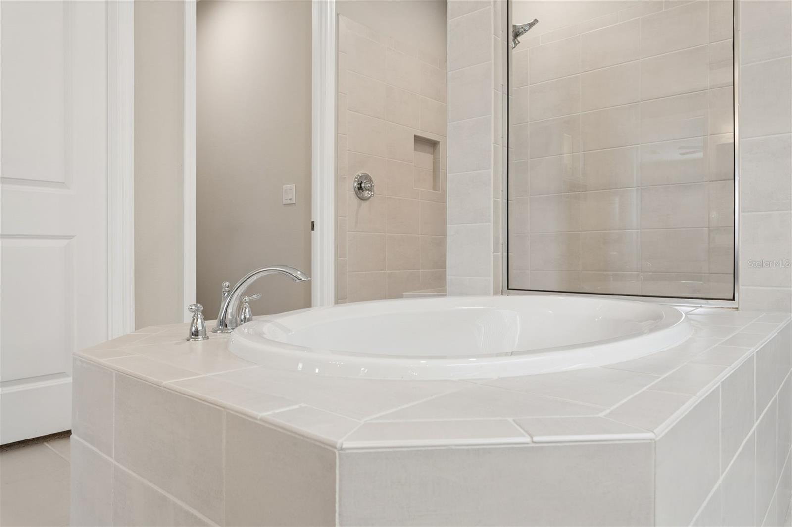 7274 TALAMORE DRIVE, WESLEY CHAPEL, FL — photo 35