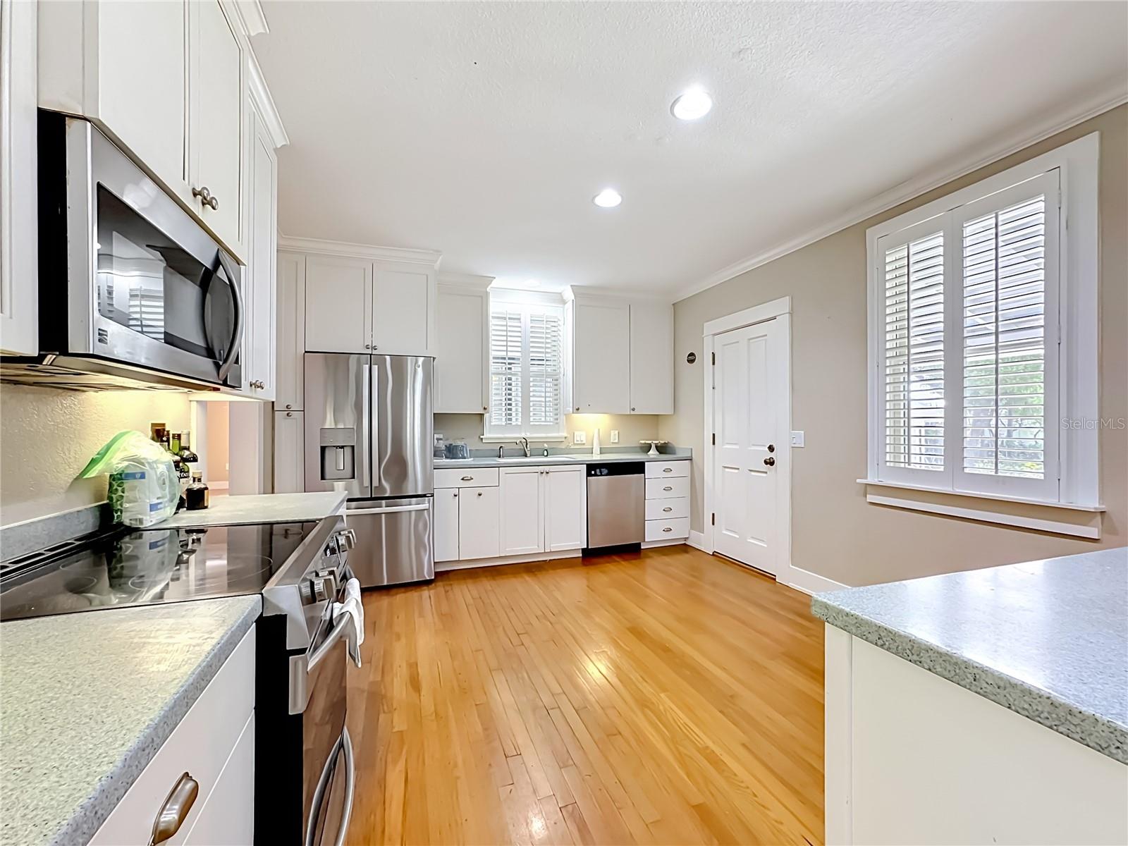 3621 1ST AVE W, BRADENTON, FL — photo 23