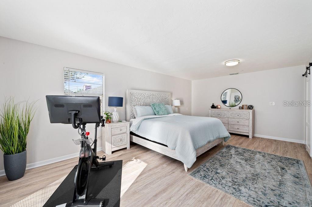 2676 MARTIN ST, SARASOTA, FL — photo 21