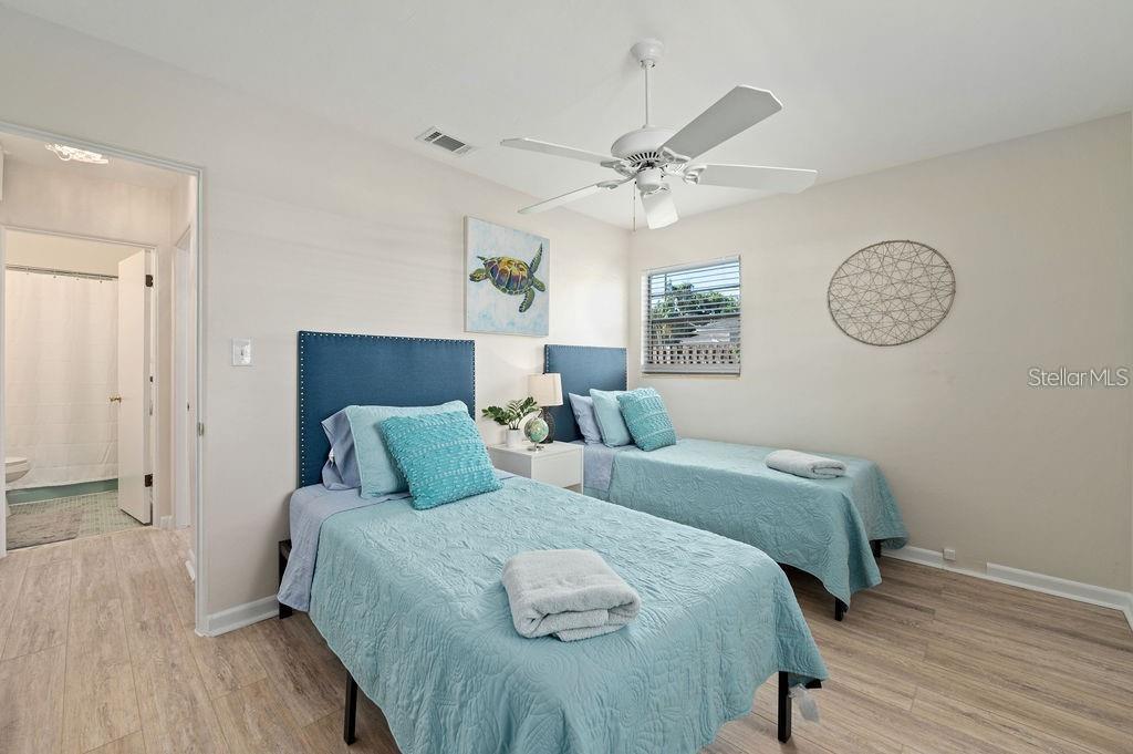 2676 MARTIN ST, SARASOTA, FL — photo 27