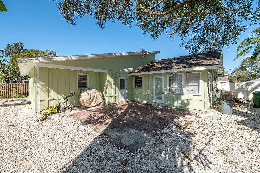 2676 MARTIN ST, SARASOTA, FL — photo 36