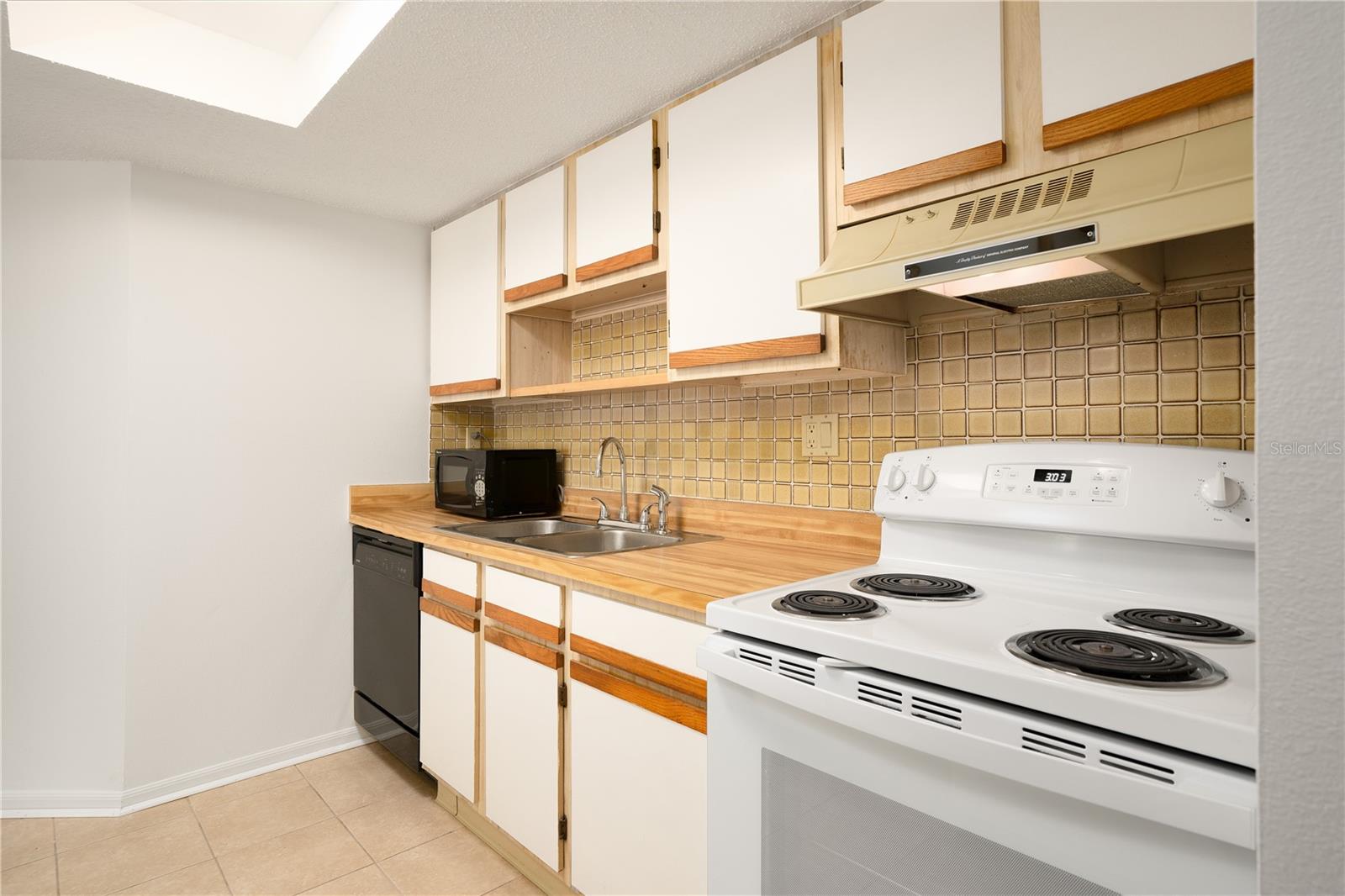 22291 WESTCHESTER BLVD #301, PORT CHARLOTTE, FL — photo 9