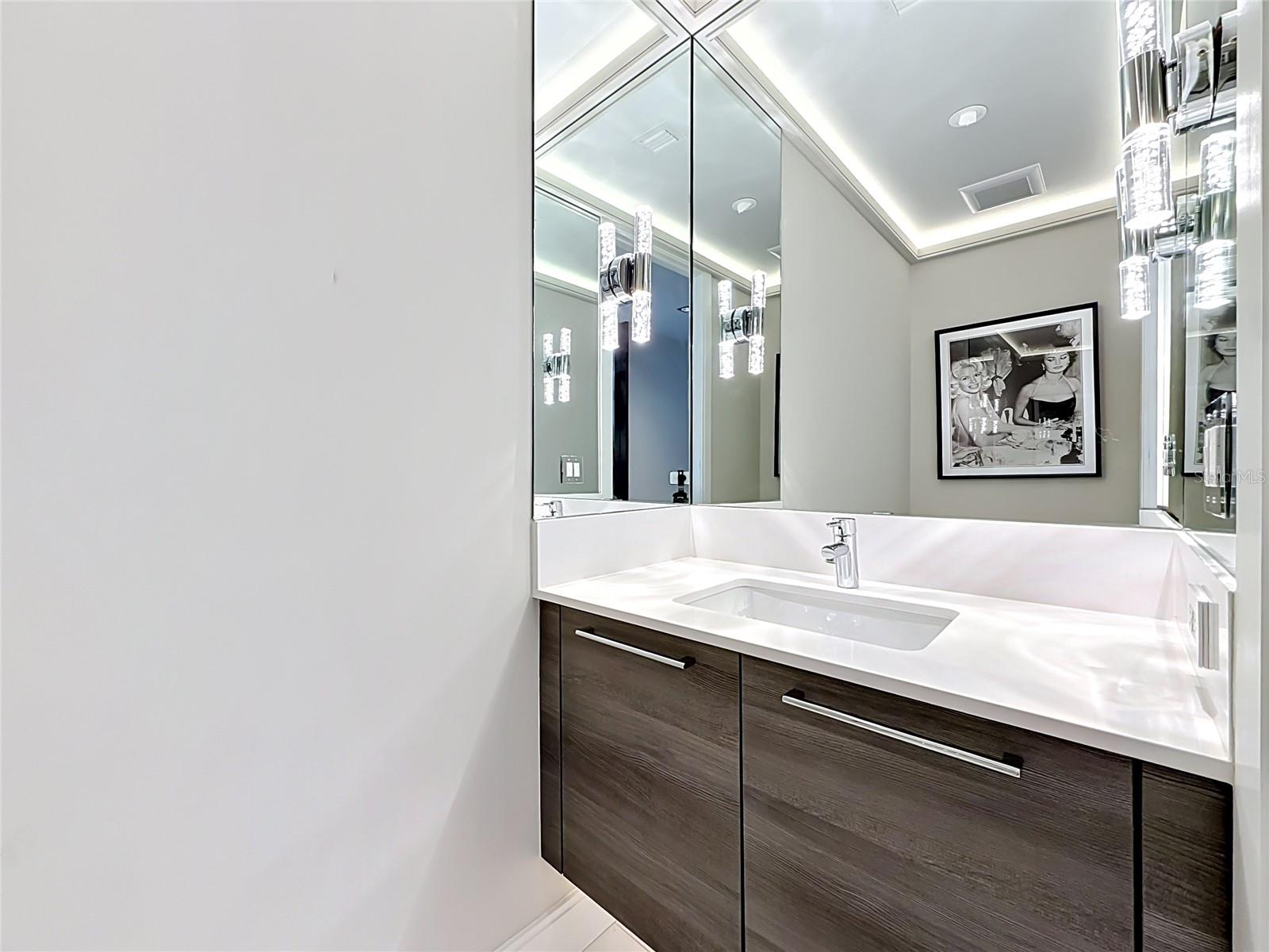 100 1ST AVE N #1106, ST PETERSBURG, FL — photo 16