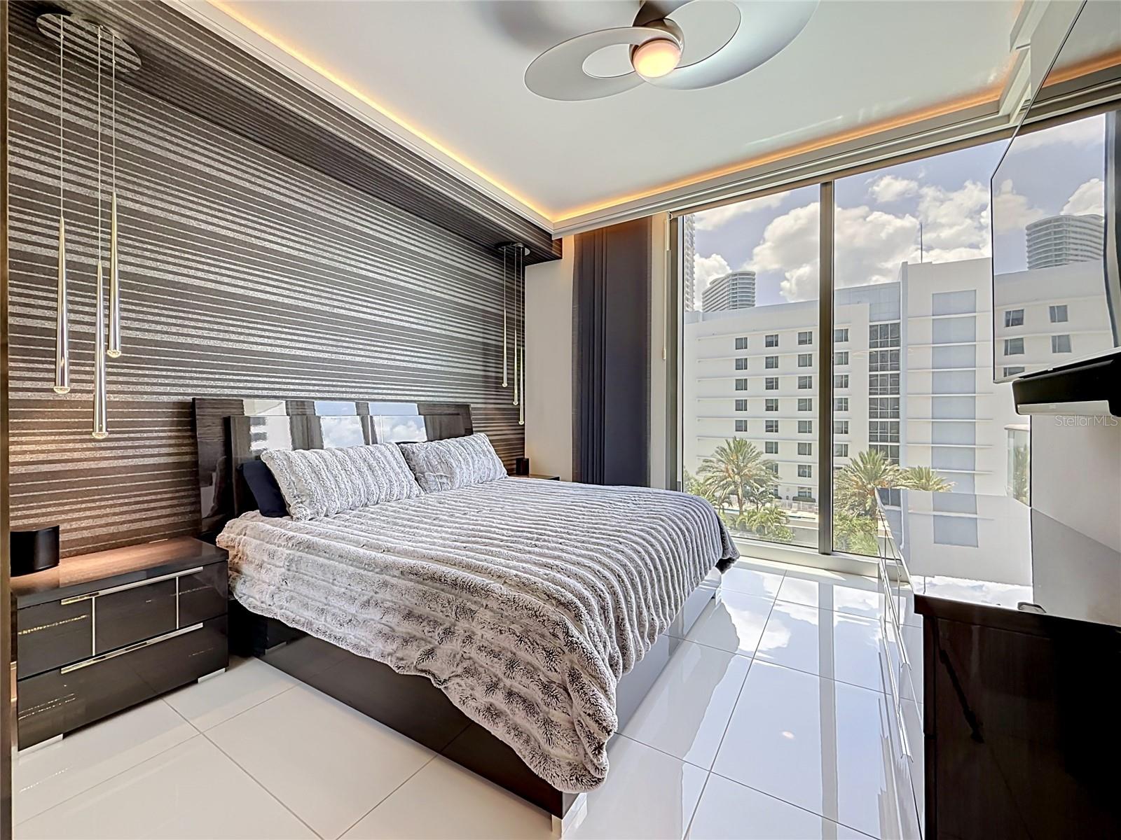 100 1ST AVE N #1106, ST PETERSBURG, FL — photo 18