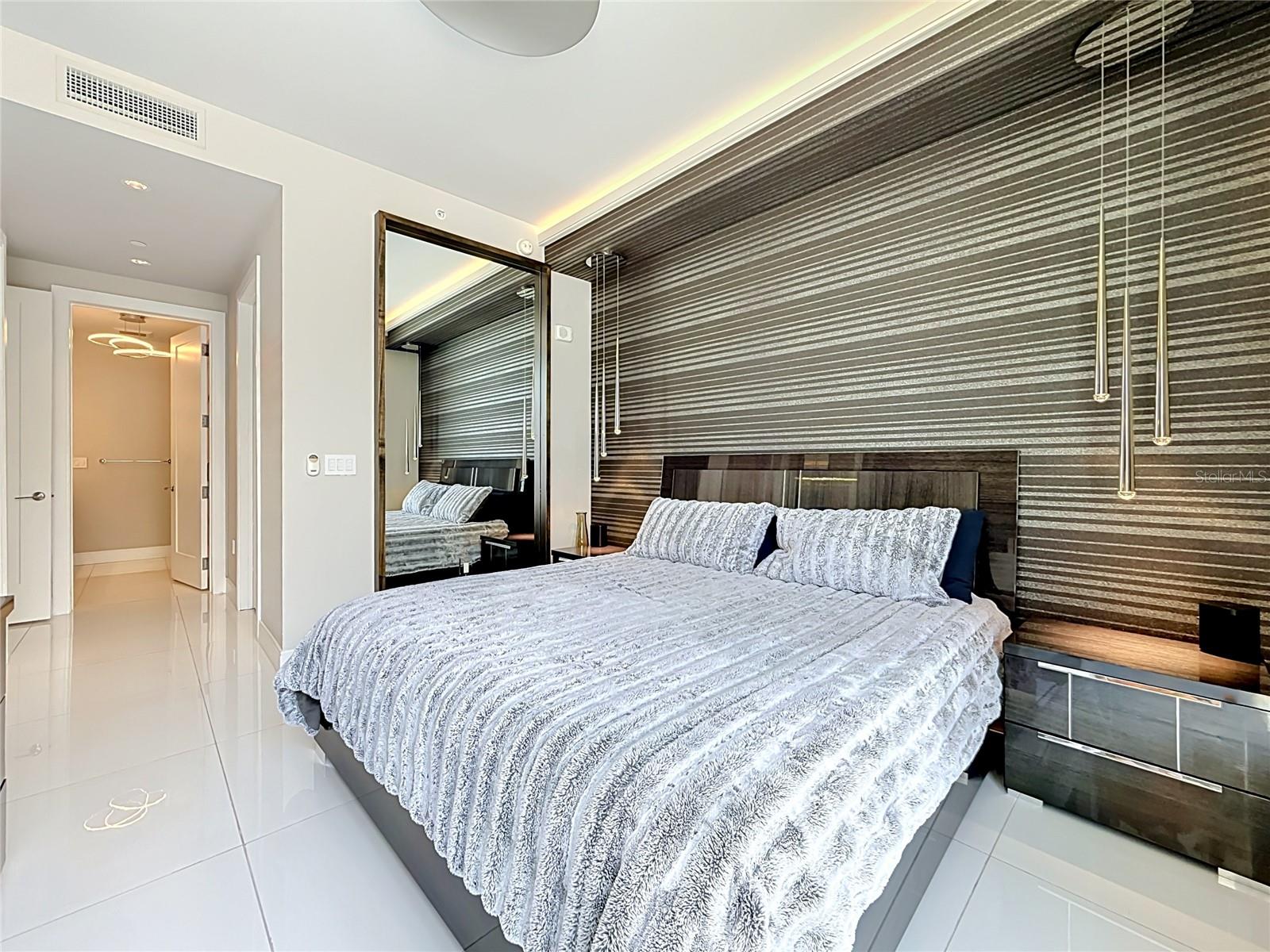 100 1ST AVE N #1106, ST PETERSBURG, FL — photo 20