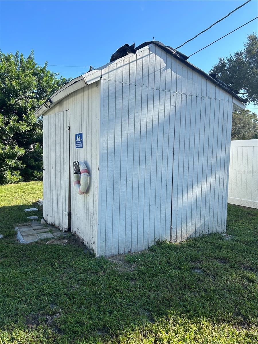1000 8TH AVE SW, LARGO, FL — photo 10