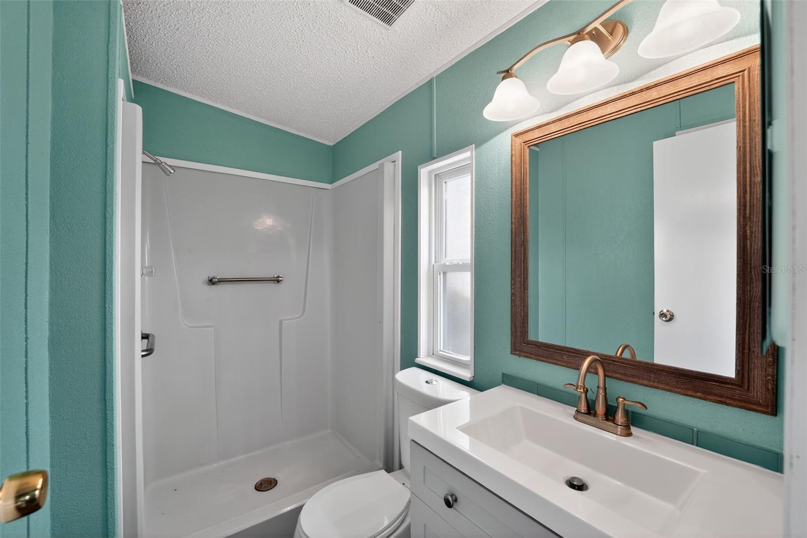 6198 ORIOLE BLVD, ENGLEWOOD, FL — photo 17