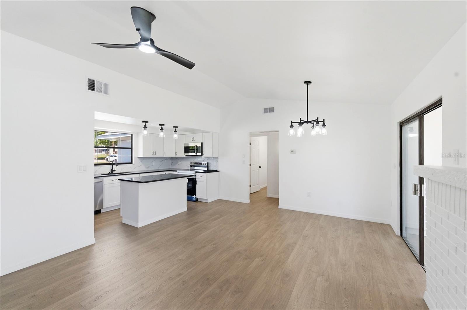 7457 GALLOWAY RD, WEEKI WACHEE, FL — photo 12