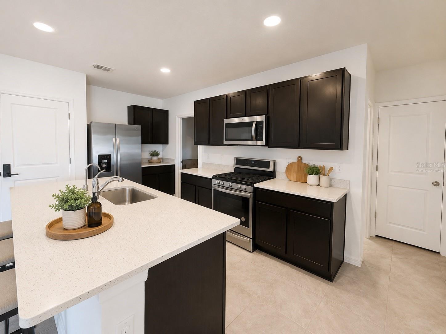 35710 KINSEY PT, ZEPHYRHILLS, FL — photo 5