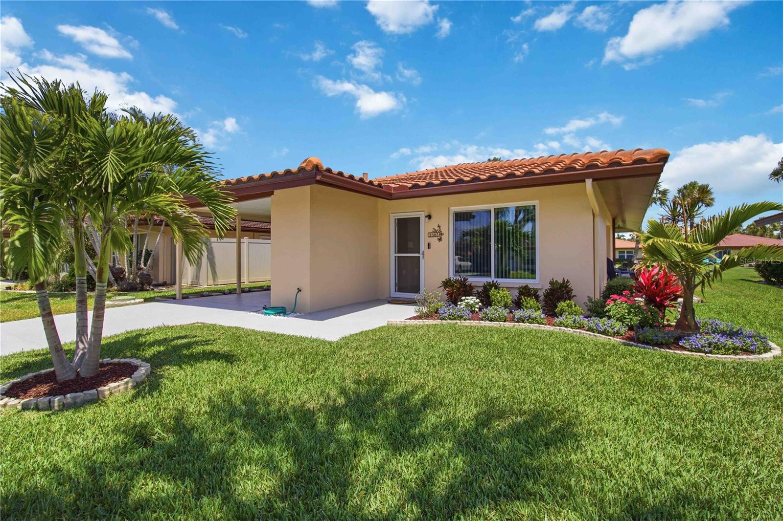 3303 CAMBRIDGE AVE, BRADENTON, FL — photo 2