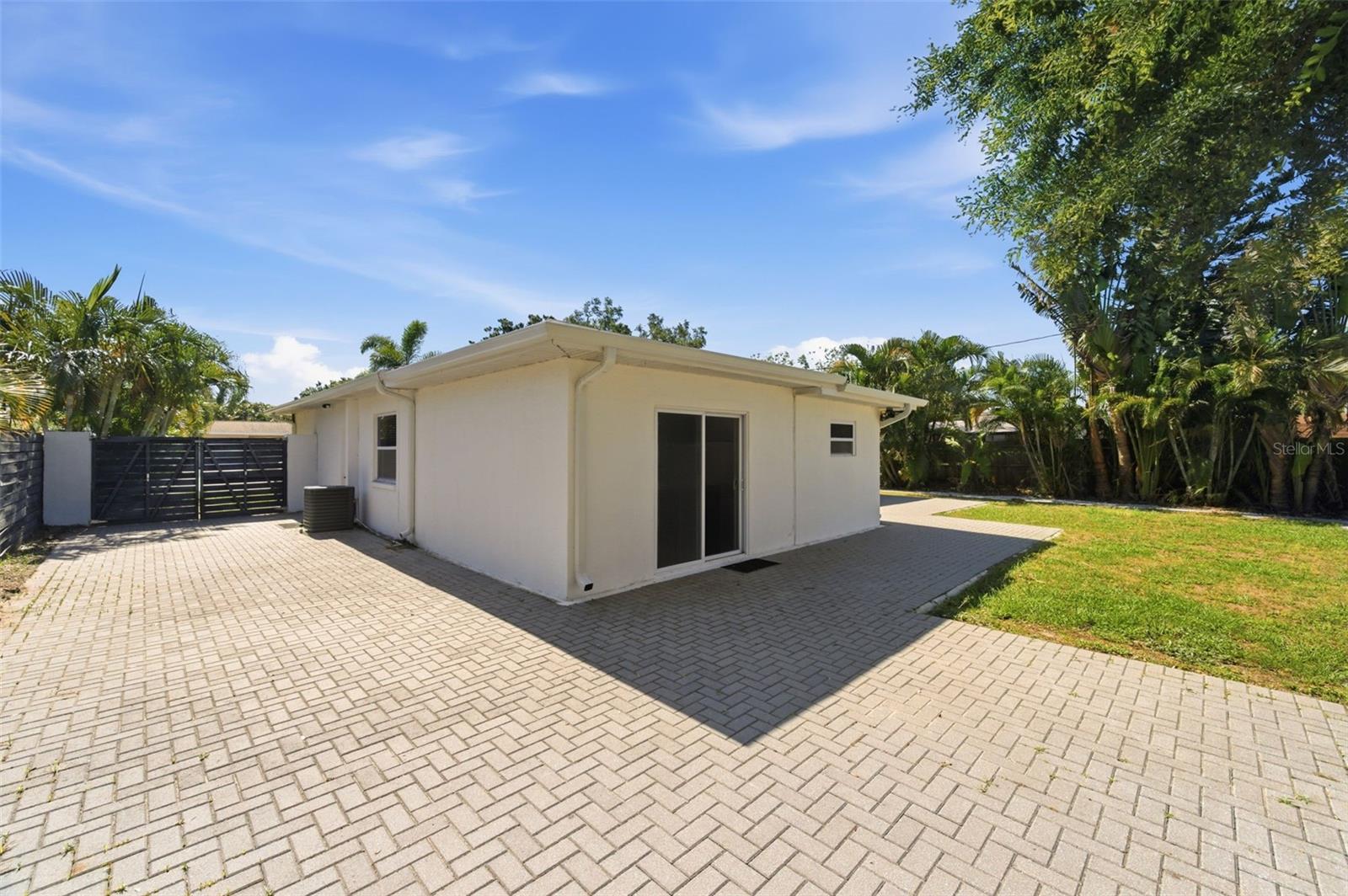 2150 76TH ST N, ST PETERSBURG, FL — photo 38