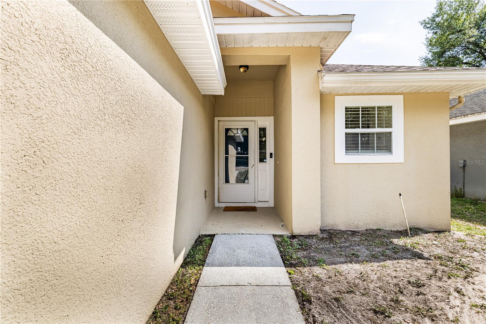 31080 LOCHMORE CIR, SORRENTO, FL — photo 9