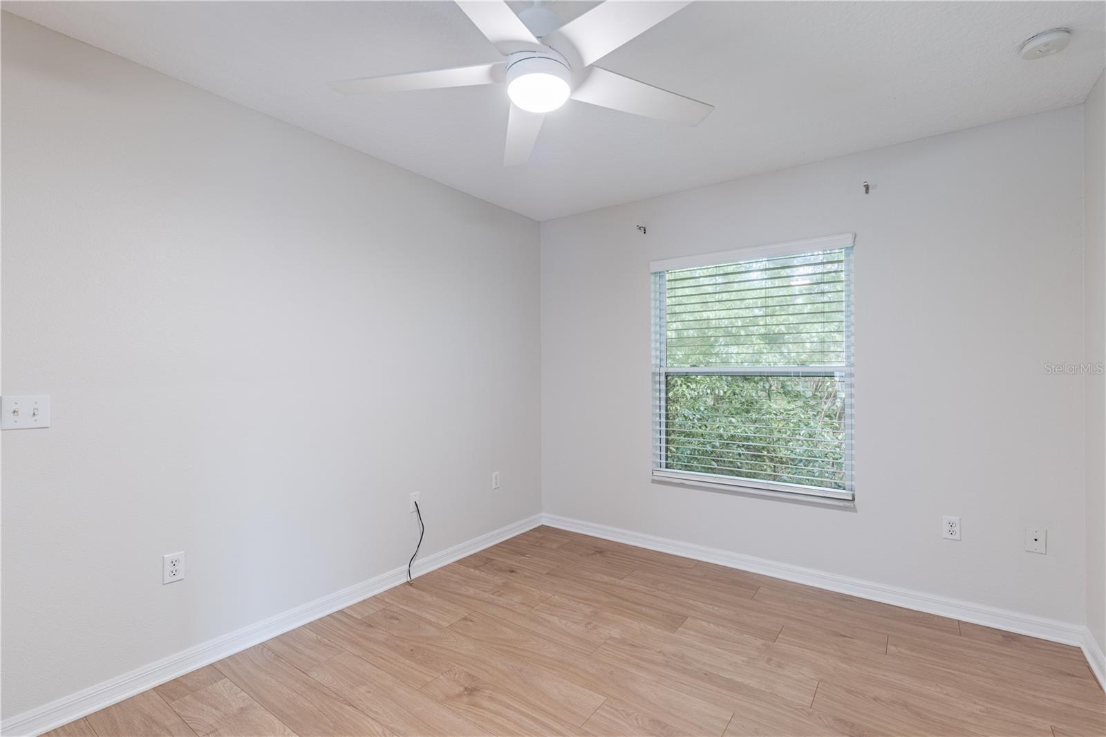 31080 LOCHMORE CIR, SORRENTO, FL — photo 35