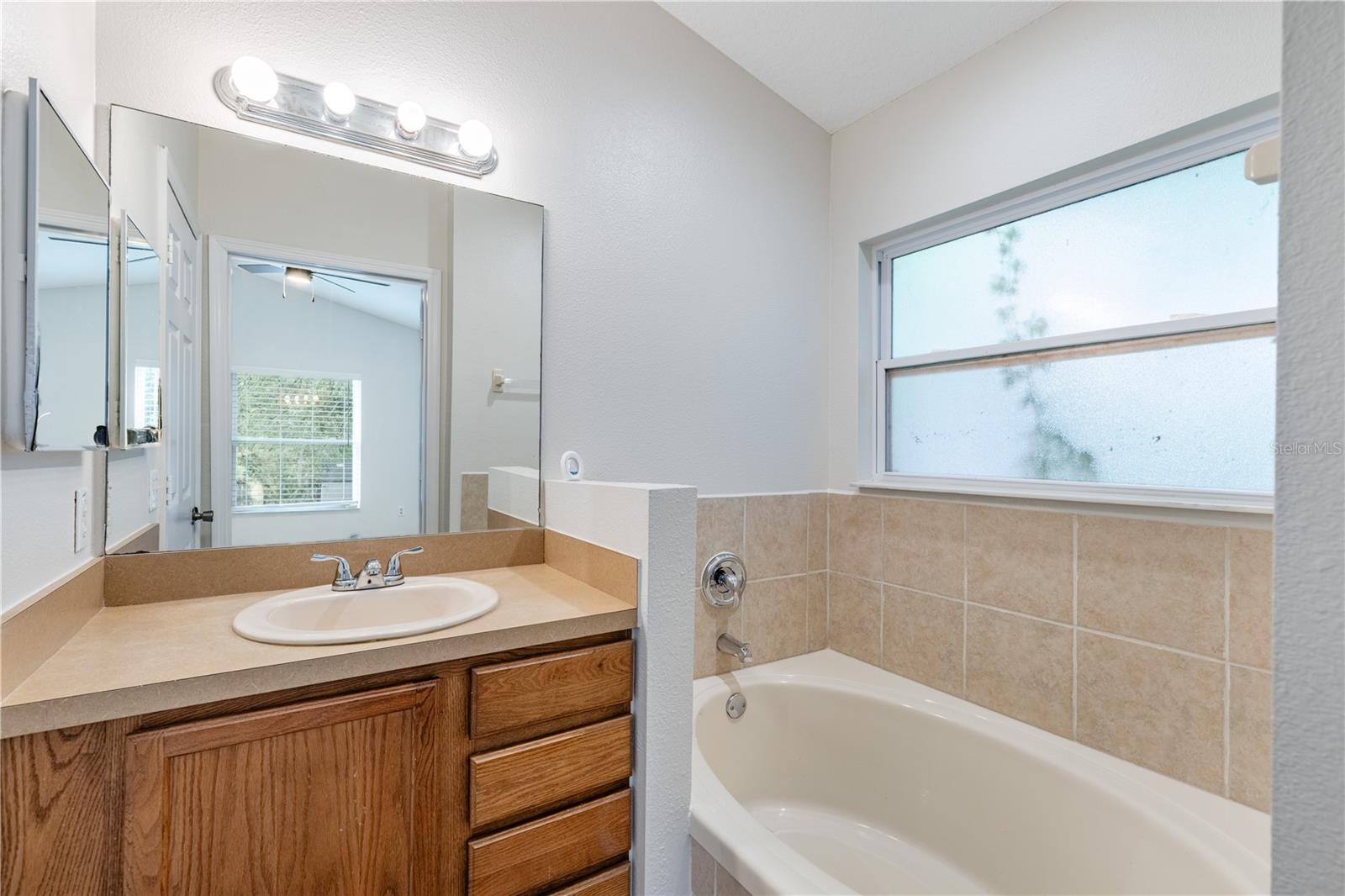 31080 LOCHMORE CIR, SORRENTO, FL — photo 41