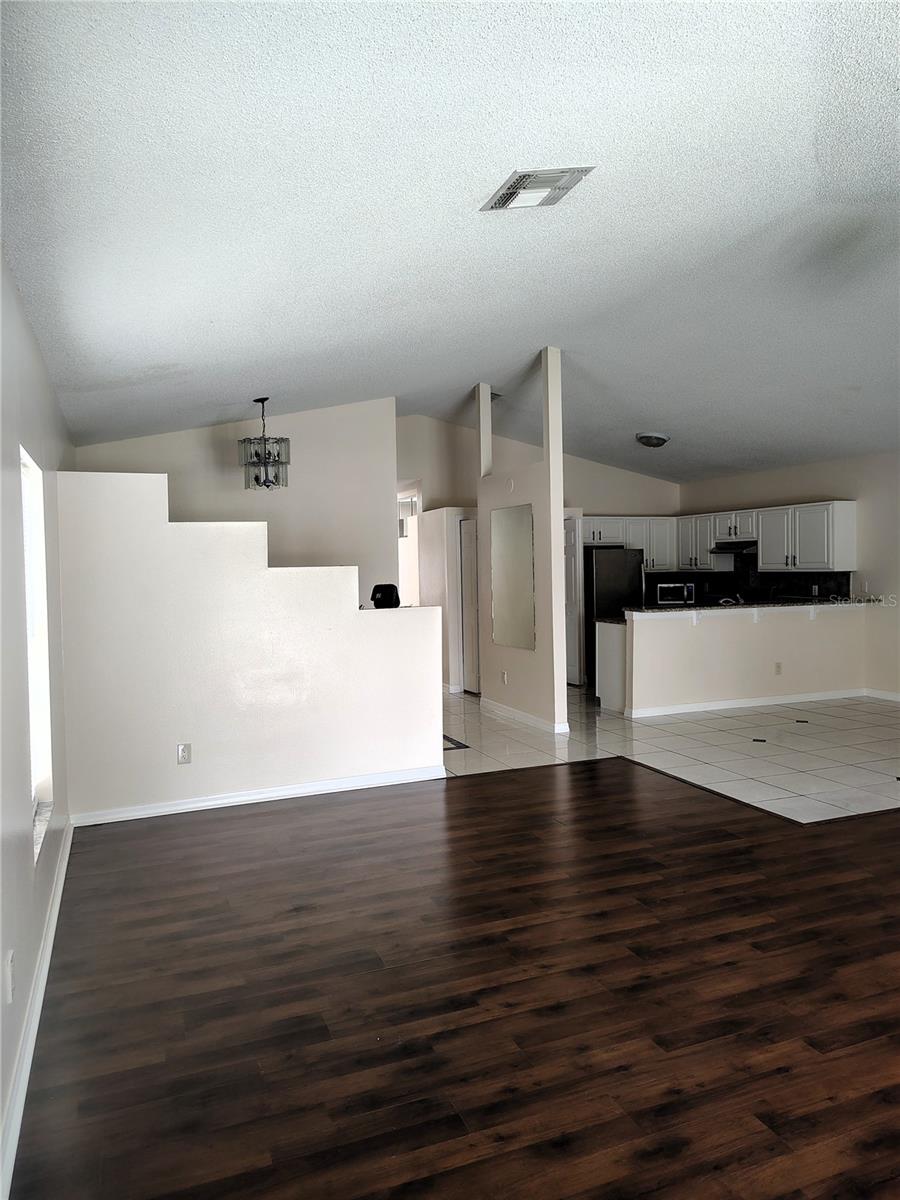 1074 UNIVERSAL REST PL, KISSIMMEE, FL — photo 8