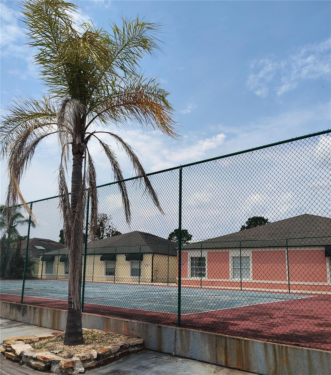1074 UNIVERSAL REST PL, KISSIMMEE, FL — photo 30