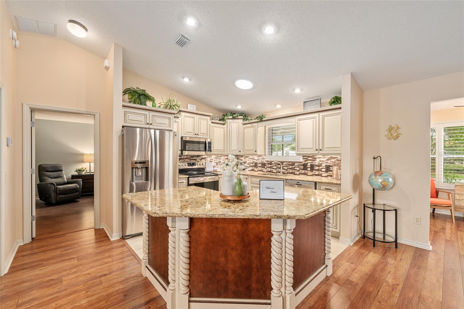 991 BARRYMOORE LOOP, THE VILLAGES, FL — photo 7