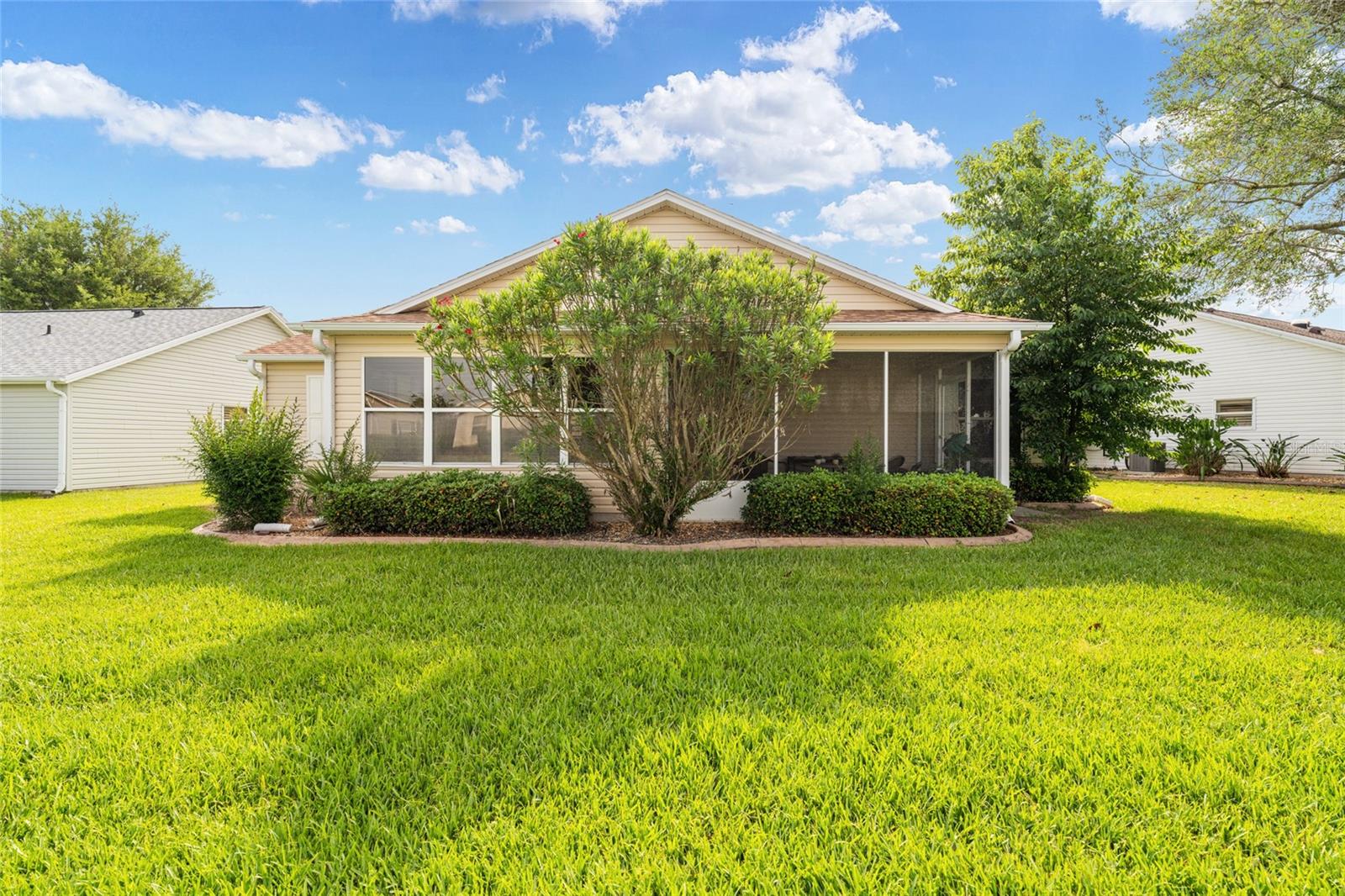 991 BARRYMOORE LOOP, THE VILLAGES, FL — photo 24