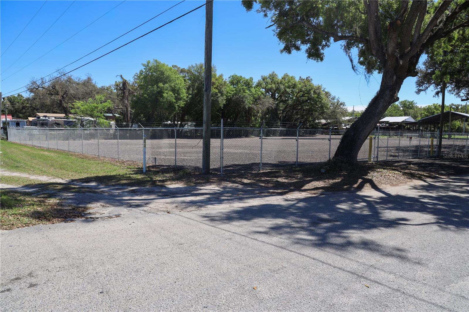 11703 N US 301 HWY, THONOTOSASSA, FL — photo 24