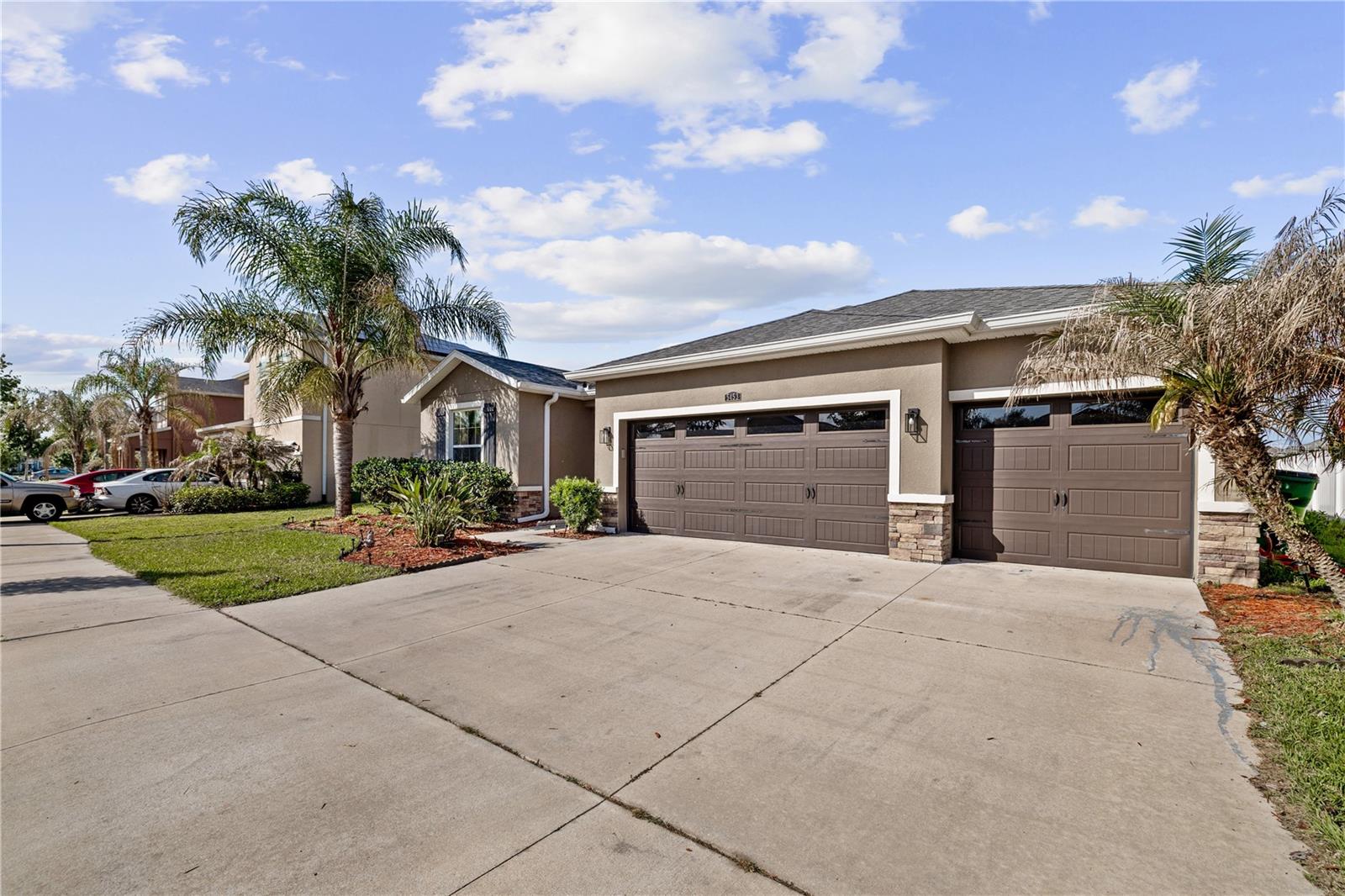 5453 SUNCATCHER DR, WESLEY CHAPEL, FL — photo 2