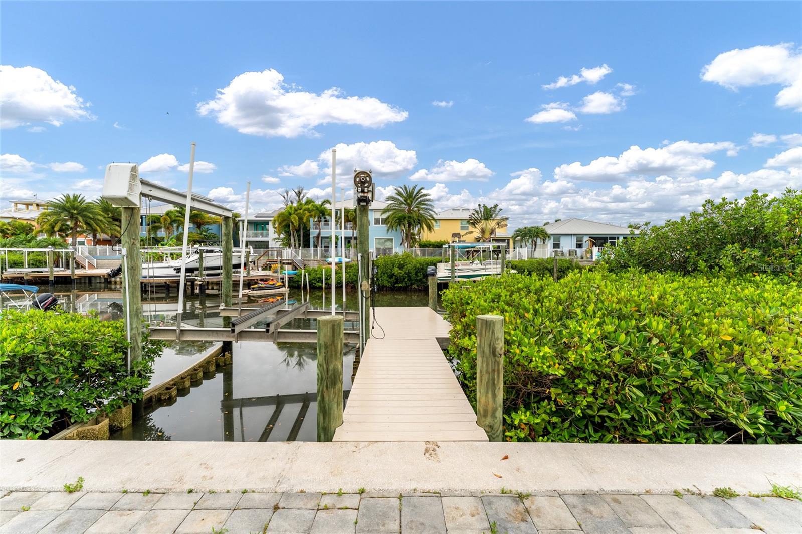 6412 KEY ISLAND AVE, APOLLO BEACH, FL — photo 3