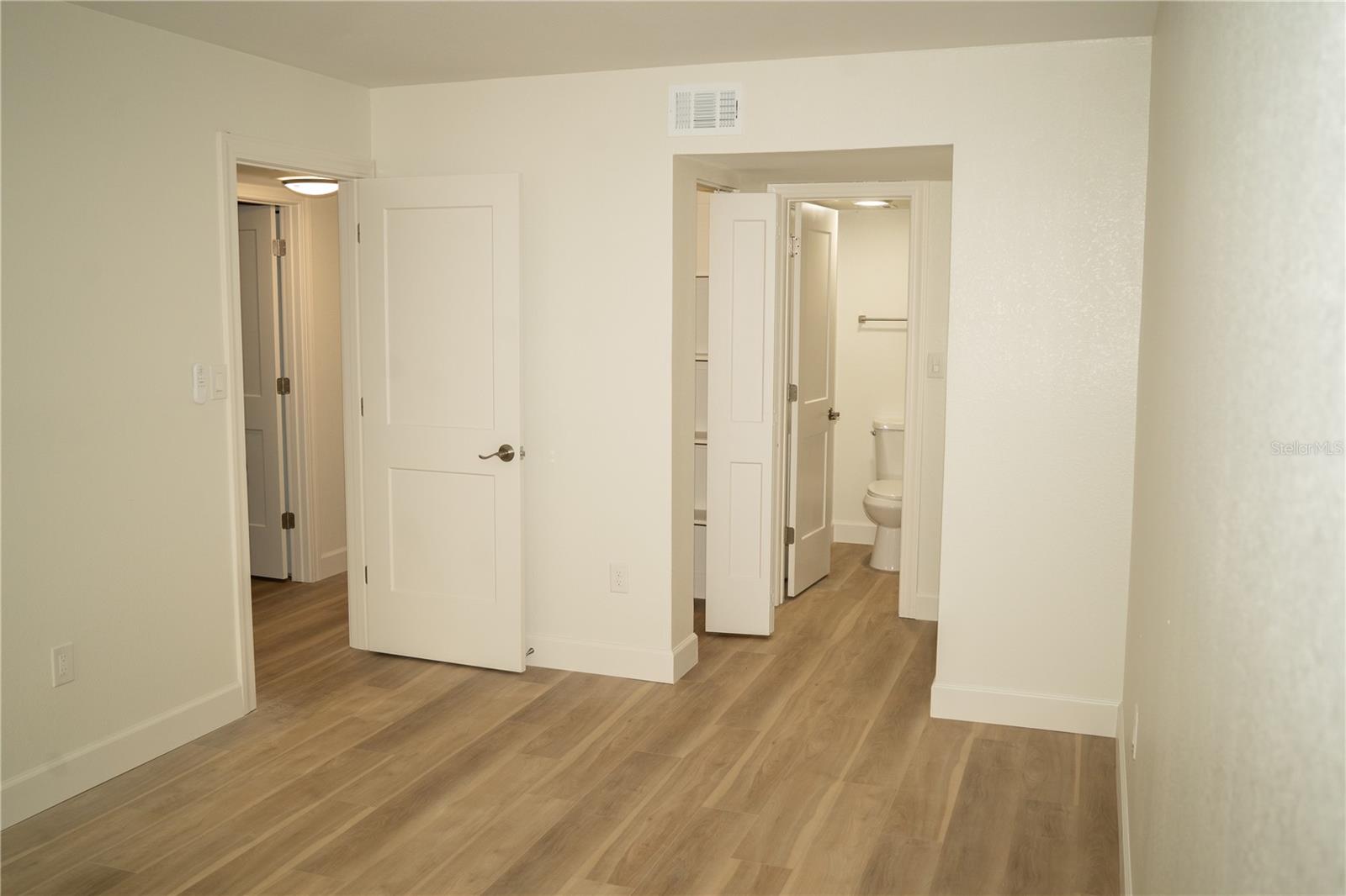 661 POINSETTIA AVE #108, CLEARWATER BEACH, FL — photo 14