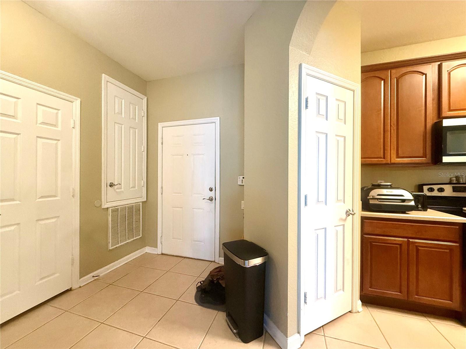 3314 ROBERT TRENT JONES DR #410, ORLANDO, FL — photo 2