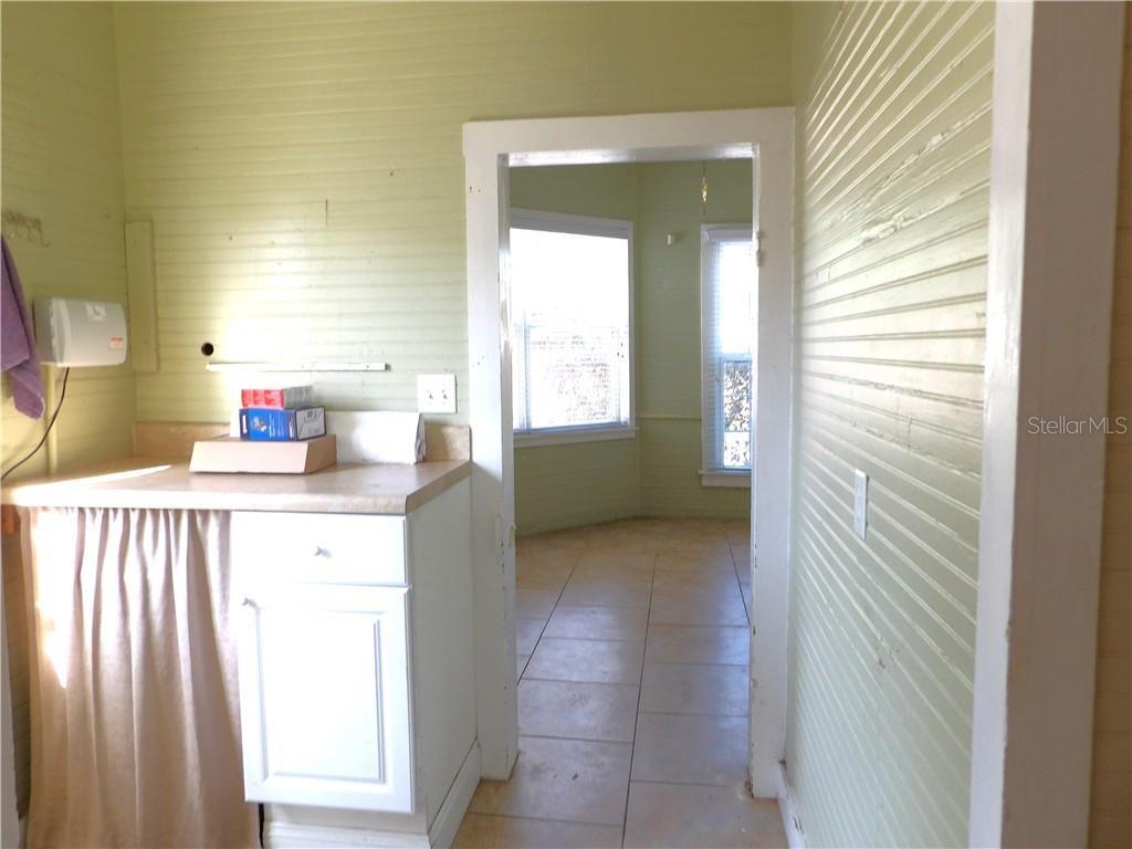 401 TOMPKINS ST, INVERNESS, FL — photo 12