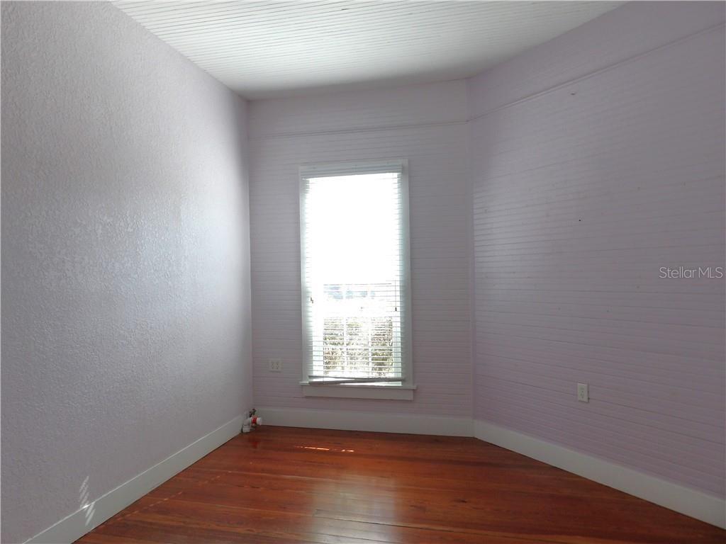 401 TOMPKINS ST, INVERNESS, FL — photo 13