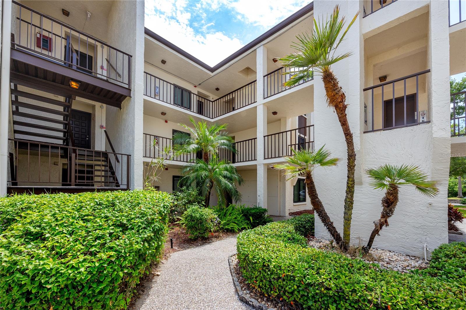 2207 BELLEAIR RD #B30, CLEARWATER, FL