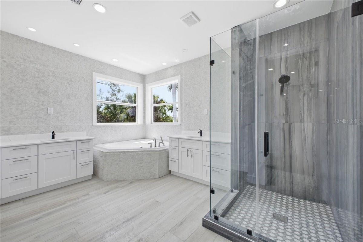 15408 MELPORT CIR, PORT CHARLOTTE, FL — photo 20