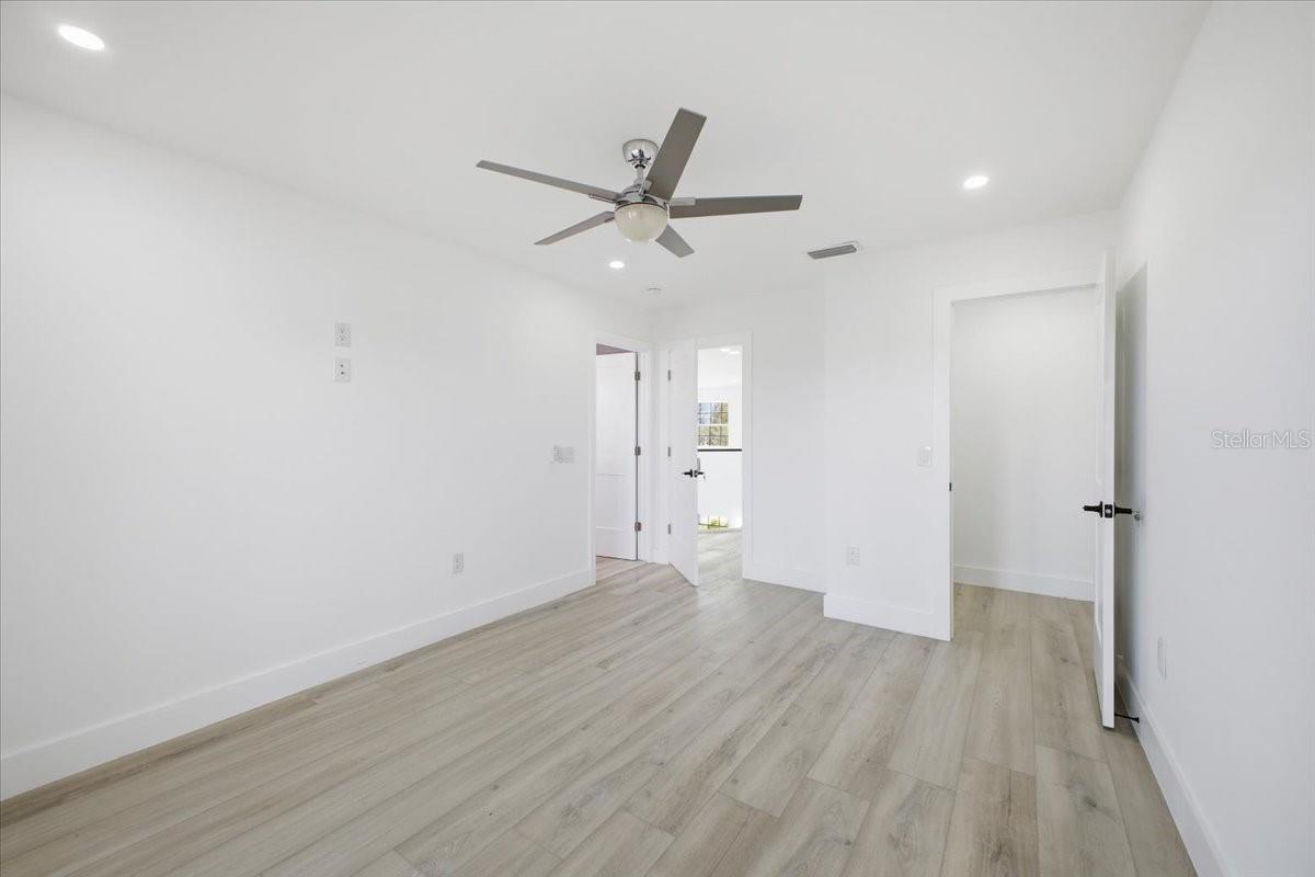 15408 MELPORT CIR, PORT CHARLOTTE, FL — photo 37