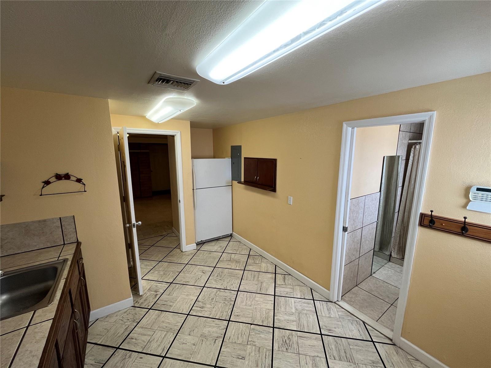 601 W MAIN ST, AVON PARK, FL — photo 11