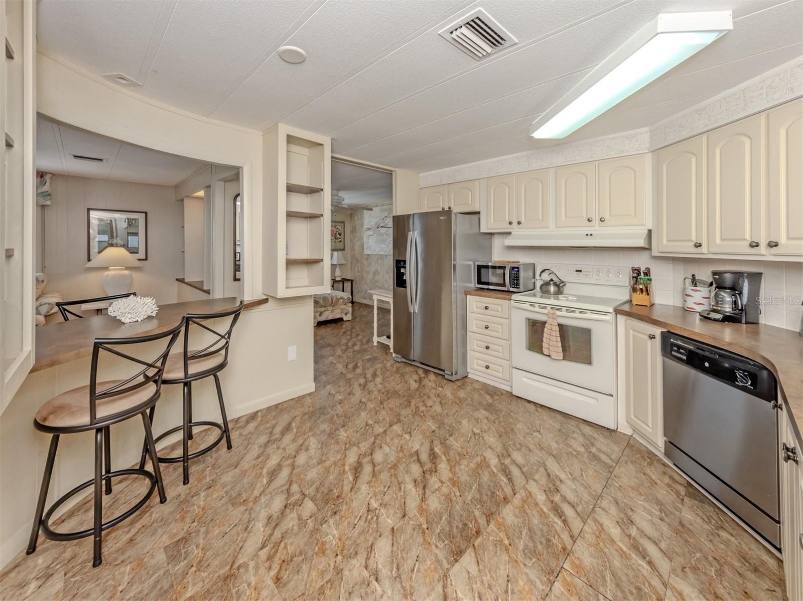 132 MARTINIQUE RD, NORTH PORT, FL — photo 11