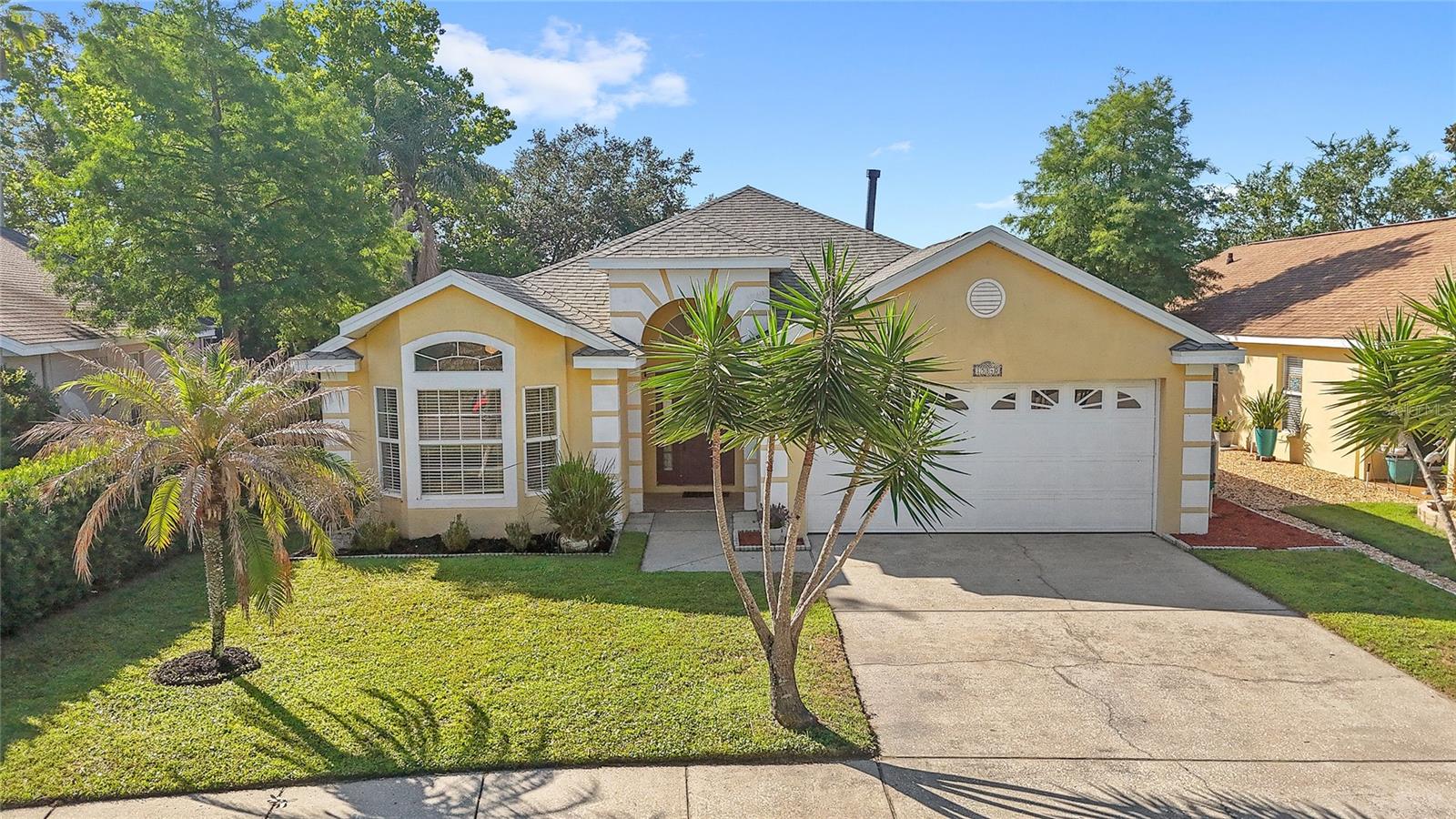 15840 AUTUMN GLEN AVE, CLERMONT, FL