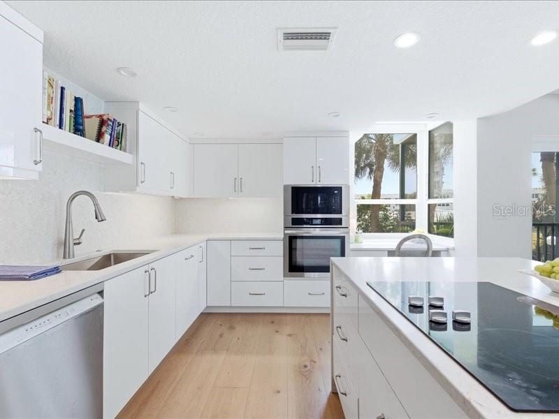 1848 SHORE DR S #101, SOUTH PASADENA, FL — photo 12