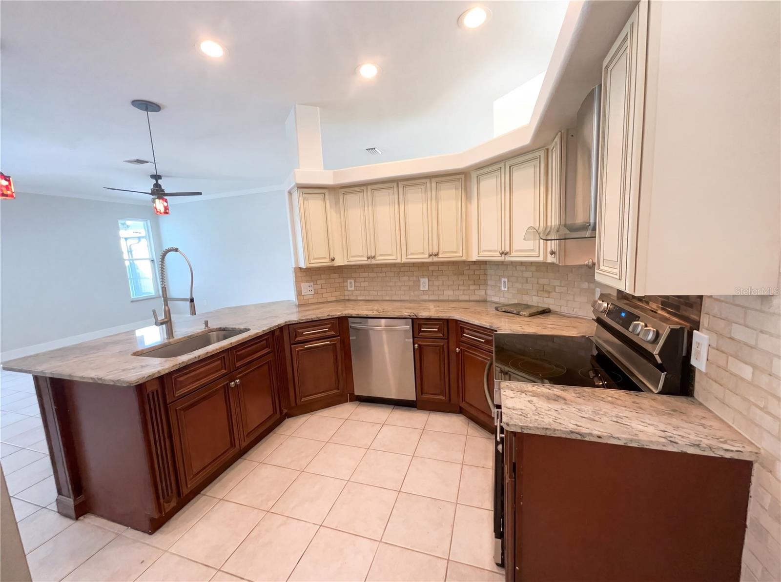 4241 SETTLERS CT, ST CLOUD, FL — photo 10