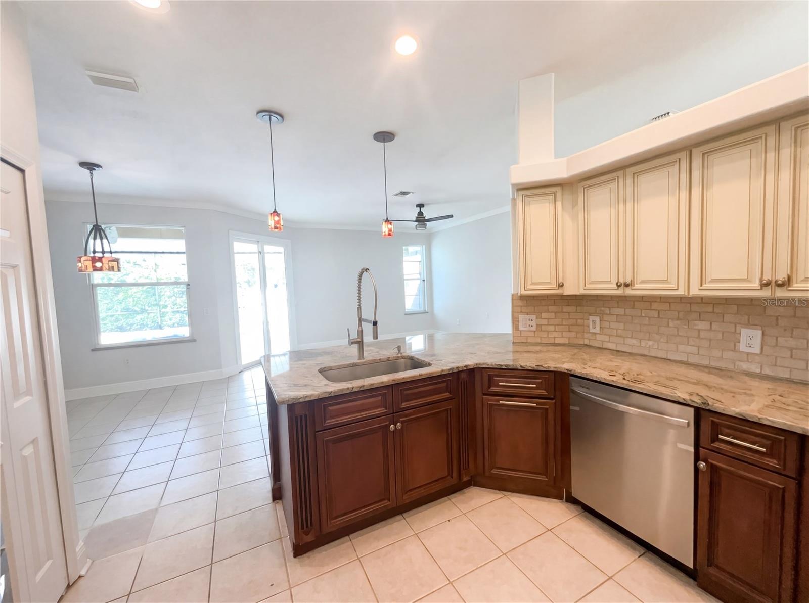 4241 SETTLERS CT, ST CLOUD, FL — photo 11