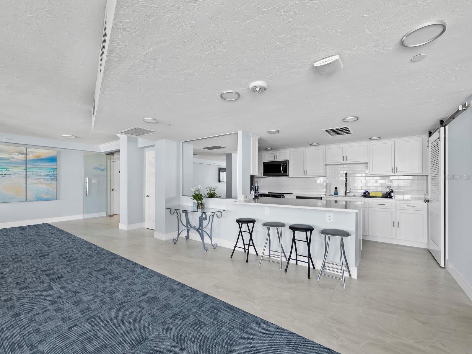 1050 LONGBOAT CLUB RD #903, LONGBOAT KEY, FL — photo 26