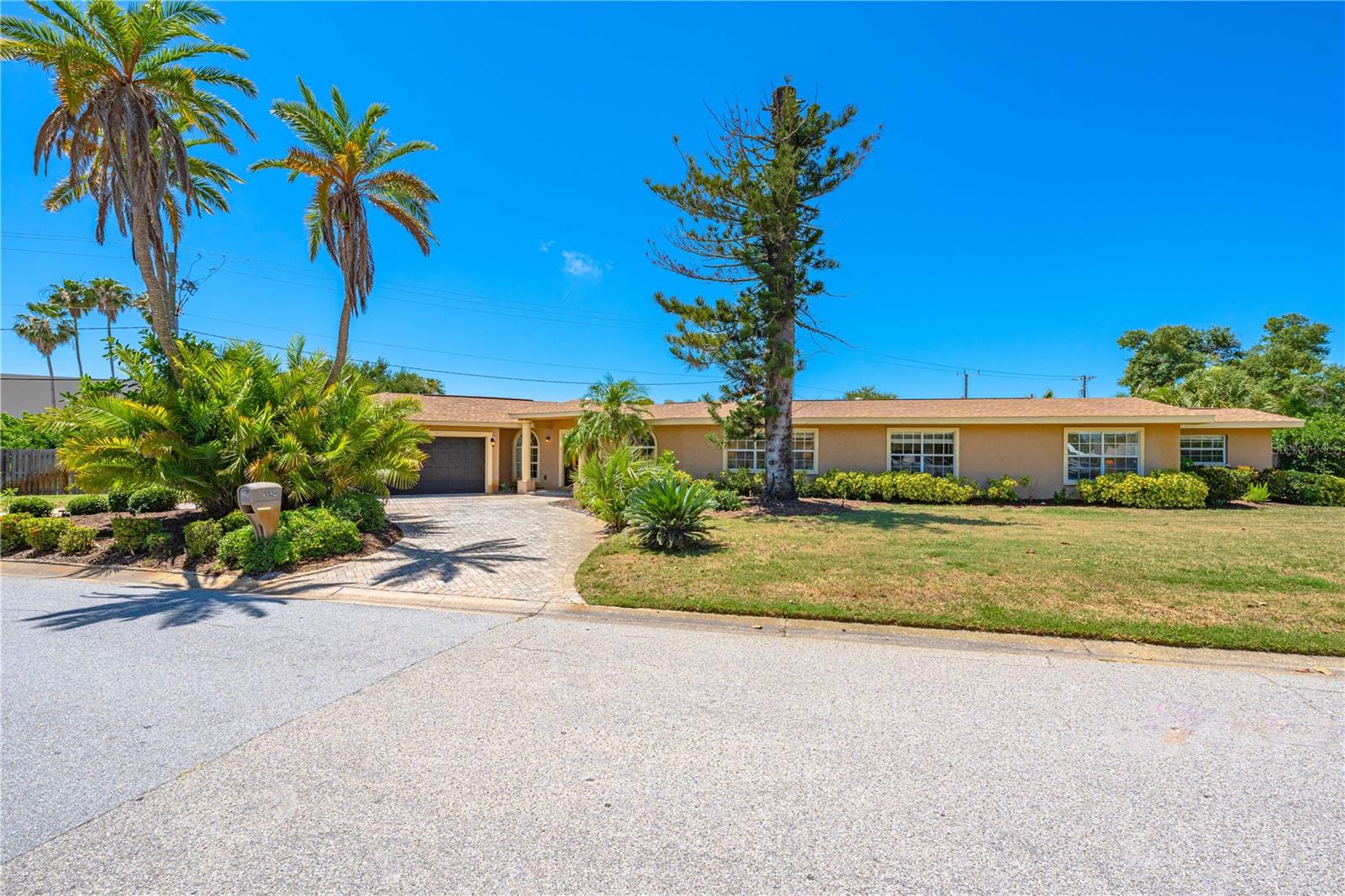 3524 S SCHOOL AVE, SARASOTA, FL — photo 2