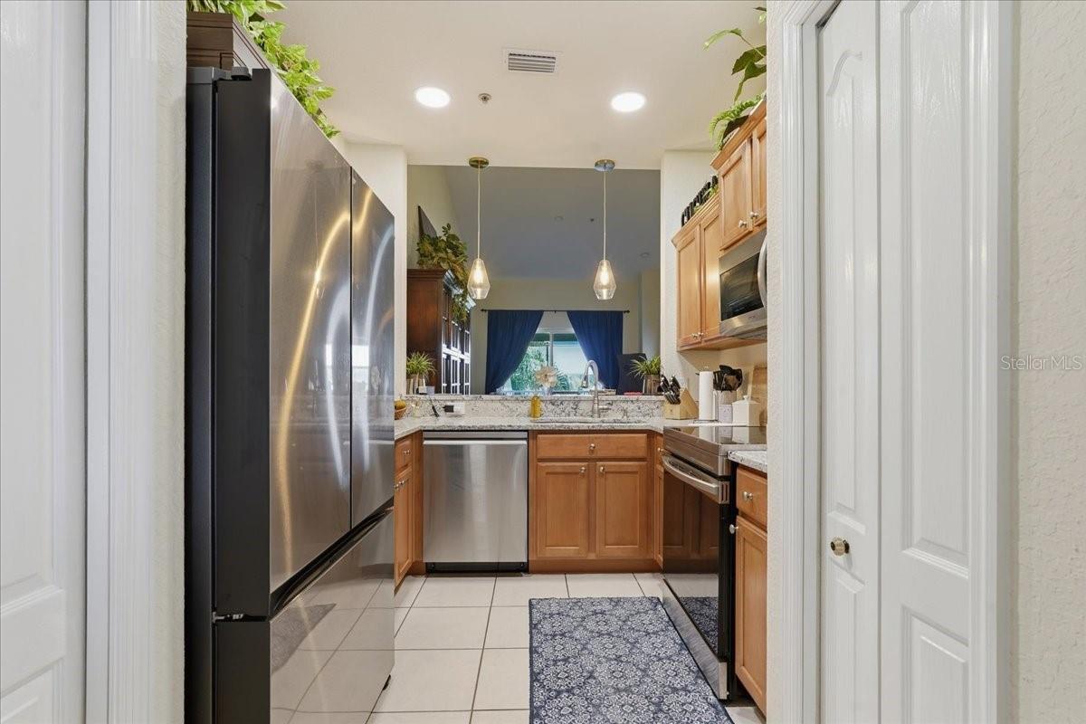 819 FAIRWAYCOVE LN #204, BRADENTON, FL — photo 22