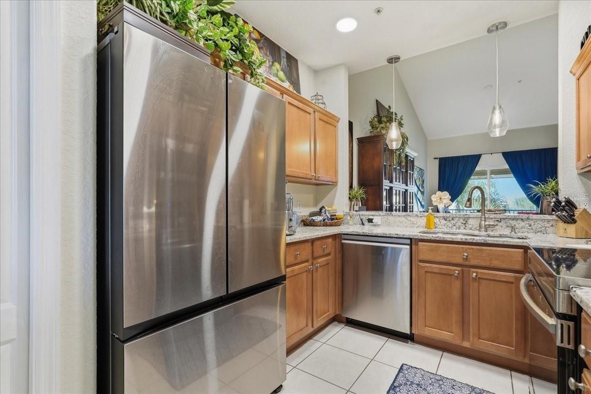 819 FAIRWAYCOVE LN #204, BRADENTON, FL — photo 23