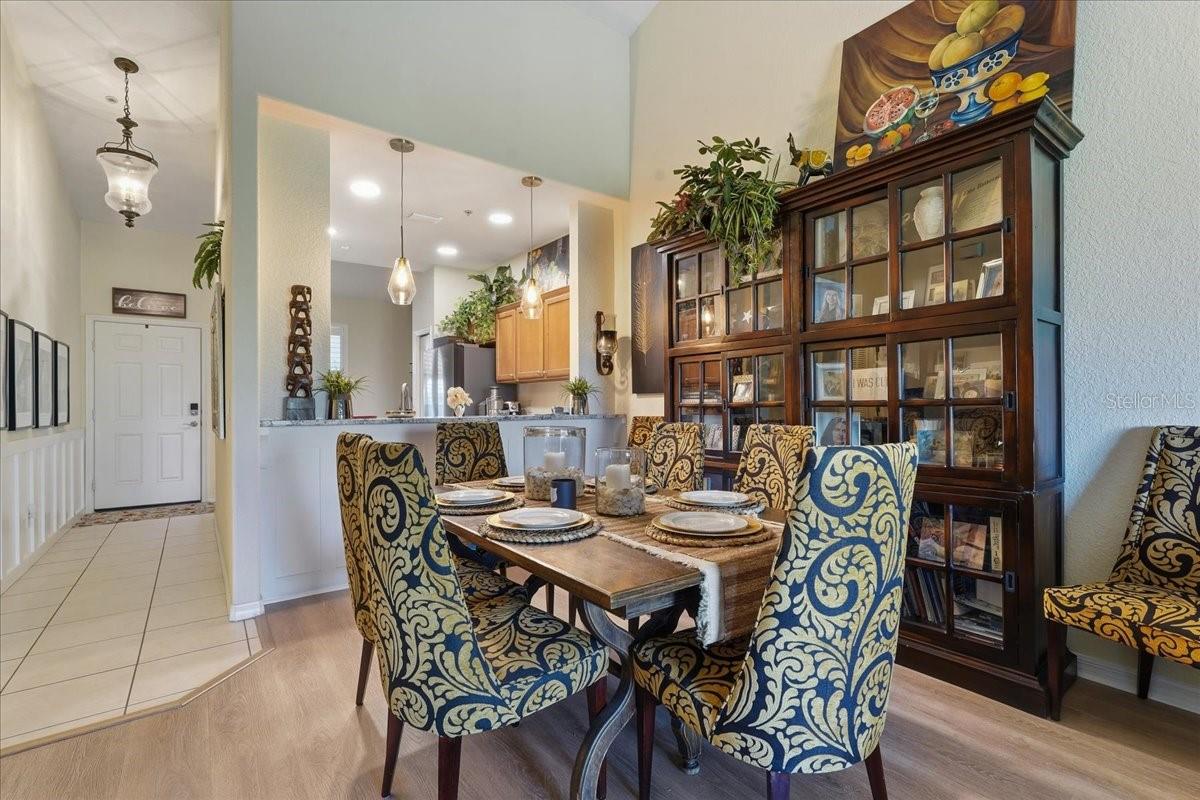 819 FAIRWAYCOVE LN #204, BRADENTON, FL — photo 25