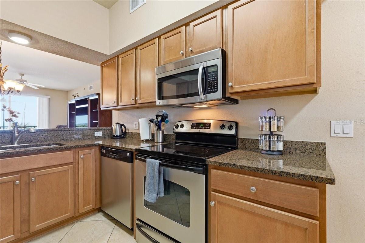 7705 GRAND ESTUARY TRL #305, BRADENTON, FL — photo 9