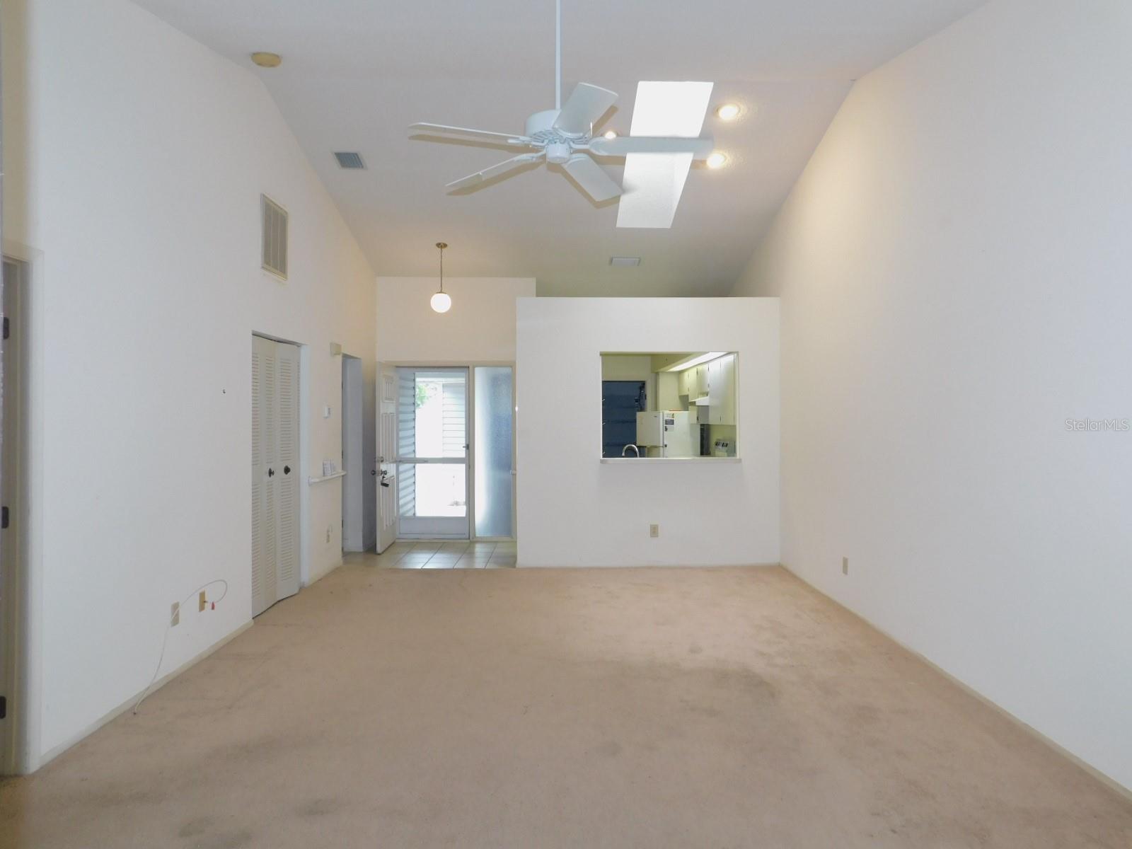 2496 ALHAMBRA CT, CLEARWATER, FL — photo 2
