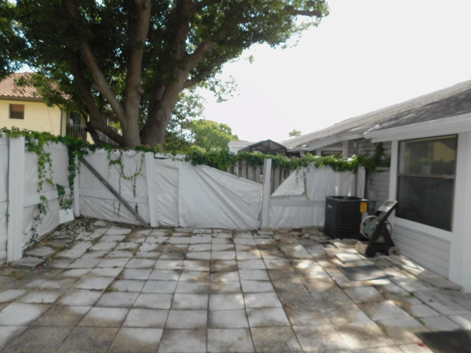 2496 ALHAMBRA CT, CLEARWATER, FL — photo 14